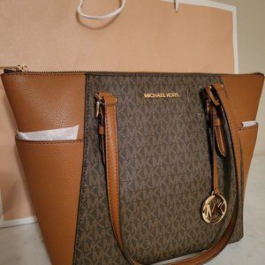 Michael Kors Charlotte Large Tote in Brown